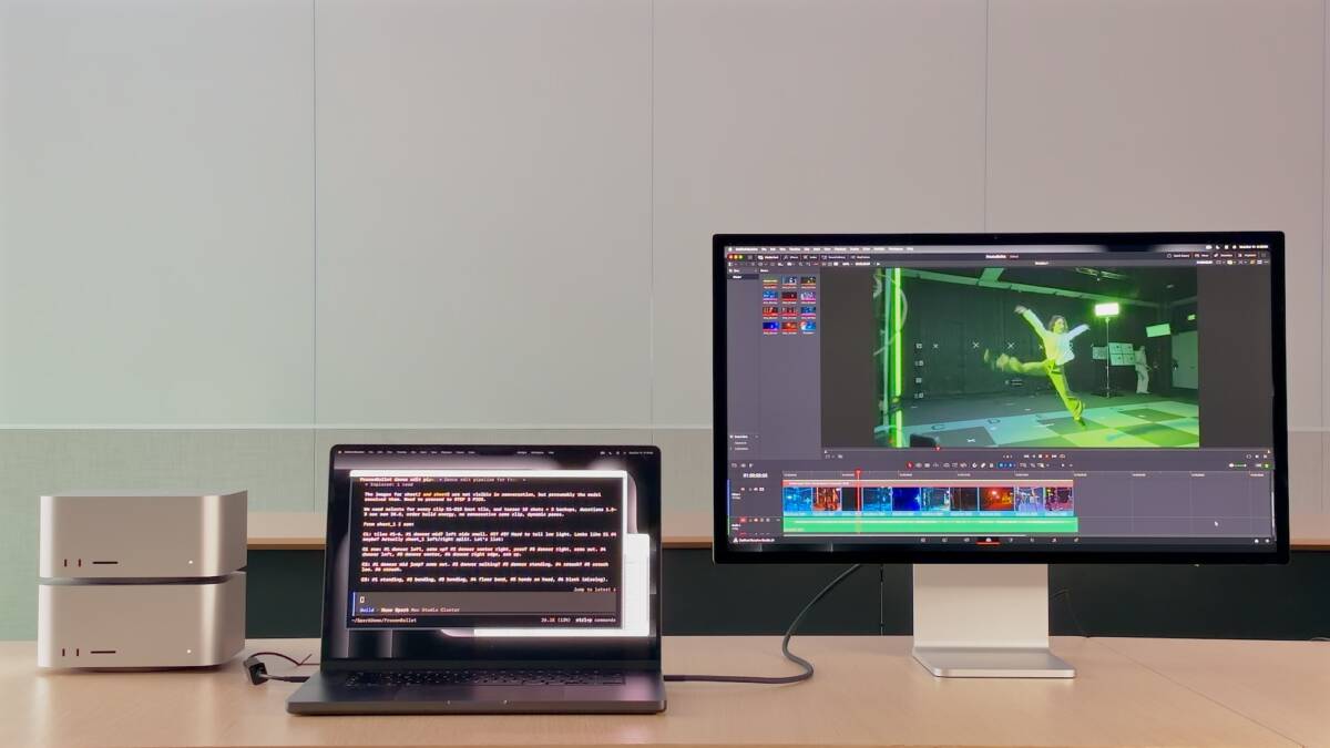 рабочий стол Mac Studio с Windows ПК и Mac Studio Muse Spark Open