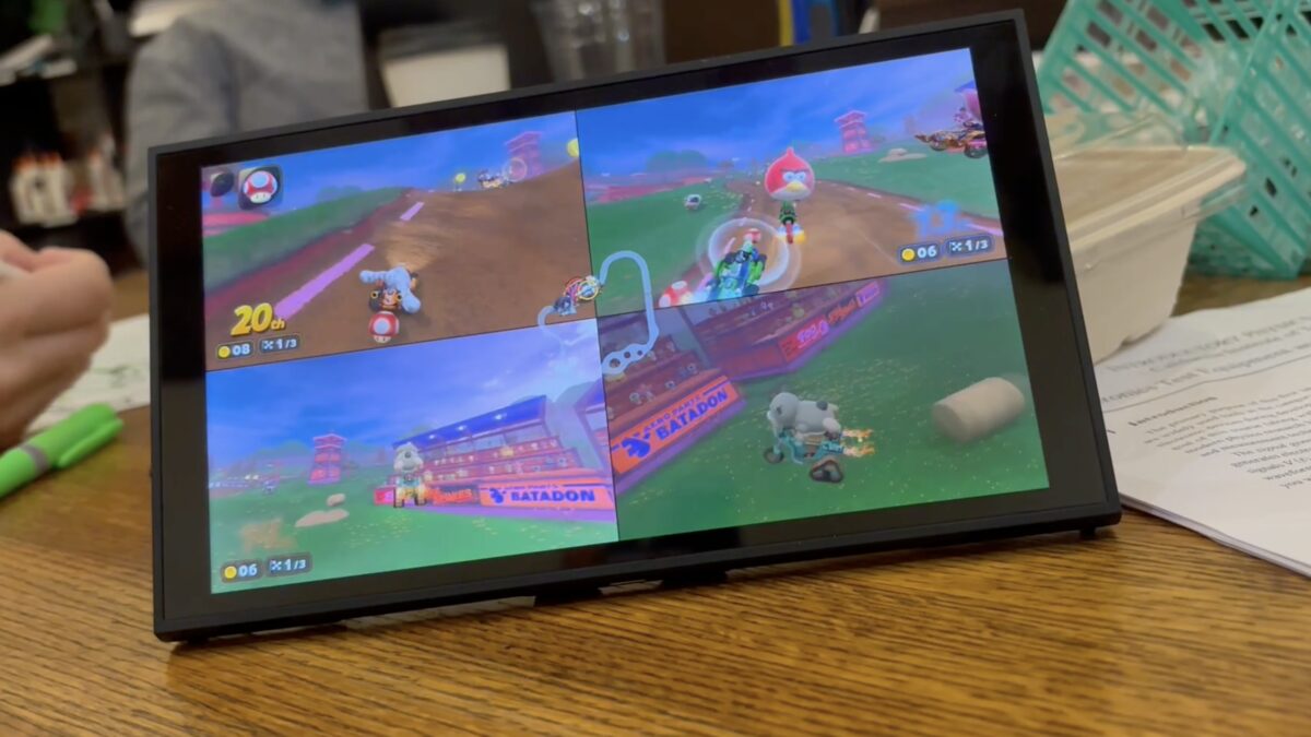 игра на Nintendo Switch 2 в четыре части