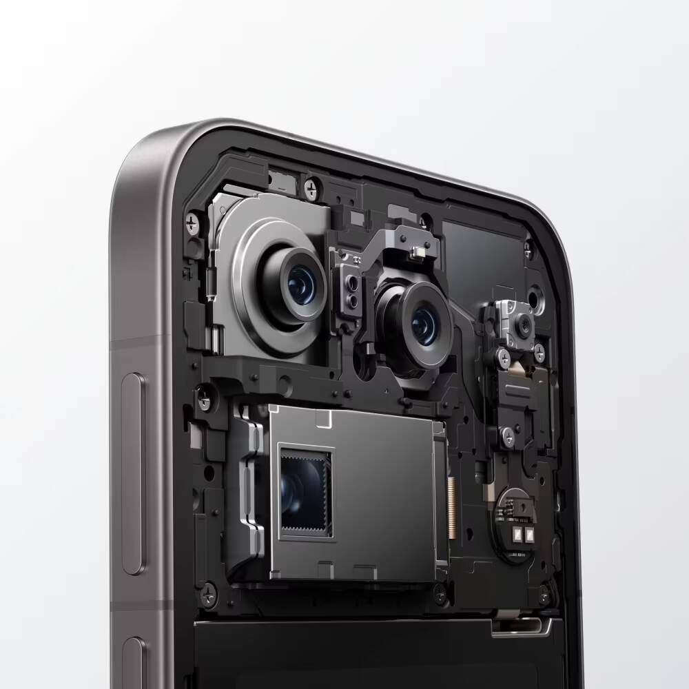 Oppo представила Find X10 Pro Max с тремя камерами по 200 Мп 1 Механизм камеры Oppo Find X10 Pro Max со сложной внутренней схемой