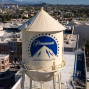 Водонапорная башня Paramount и панорама города