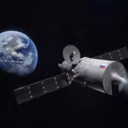 Космический аппарат, Земля и Луна в открытом космосе проект бюджета РФ на исследование Луны