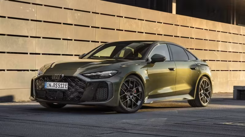 В России продают первый универсал Audi RS5 нового поколения за 21 999 000 рублей