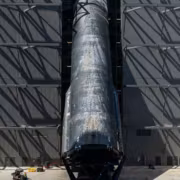 SpaceX заняла 80% мировой массы грузов, доставленных на орбиту 4 космический корабль Starship SpaceX на строительной площадке