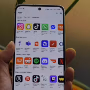 Сторонние магазины Android смогут устанавливаться в один тап с 1 декабря