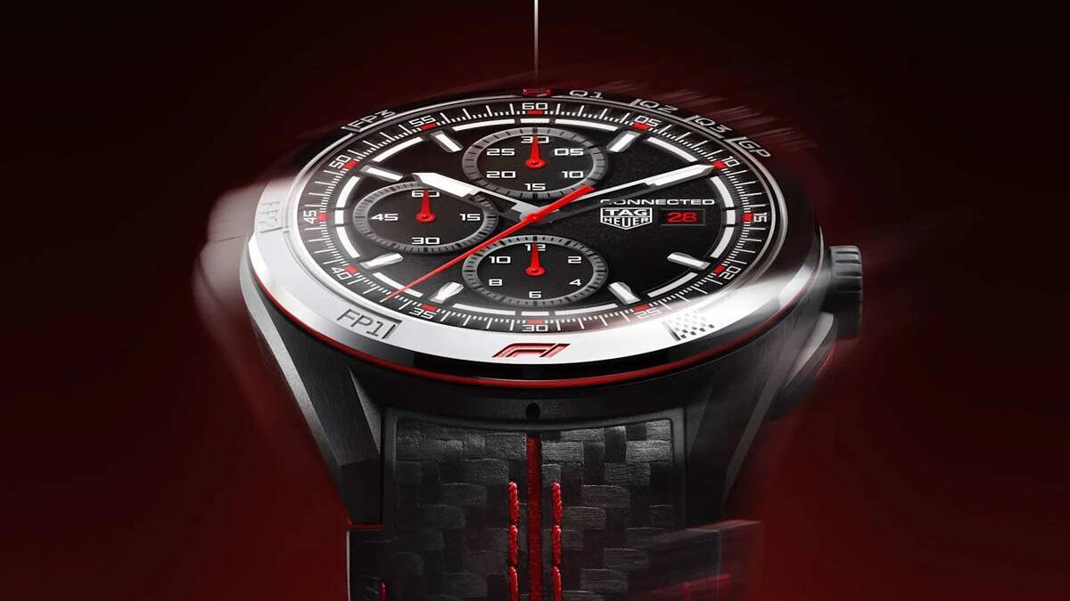 Кварцевые часы TAG Heuer Connected F1 черный циферблат