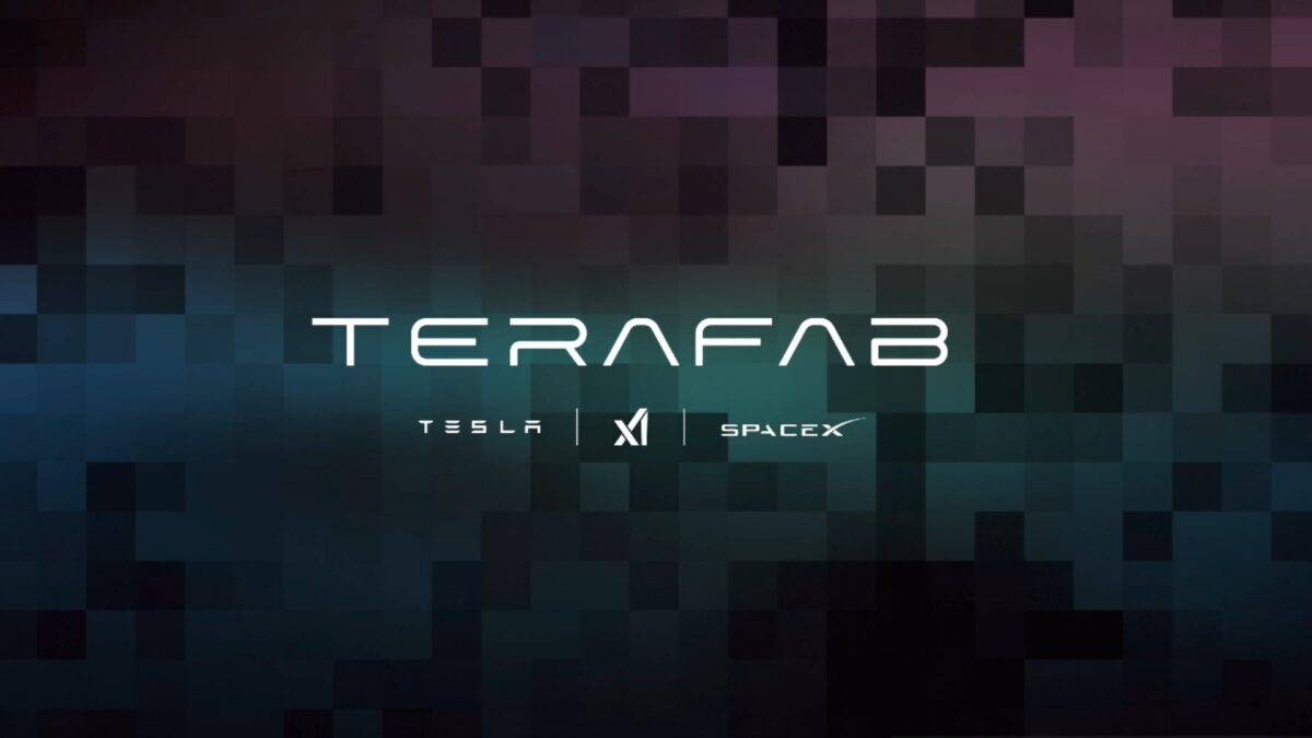 Логотип Terafab, названия Tesla, X и SpaceX на фоне пикселей