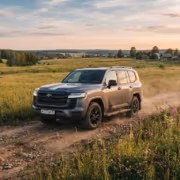 Toyota Land Cruiser лидирует по росту спроса среди машин до 3 млн рублей