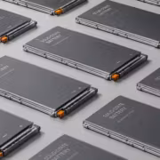 Аккумуляторы Solid-State Battery в виде плоских модулей