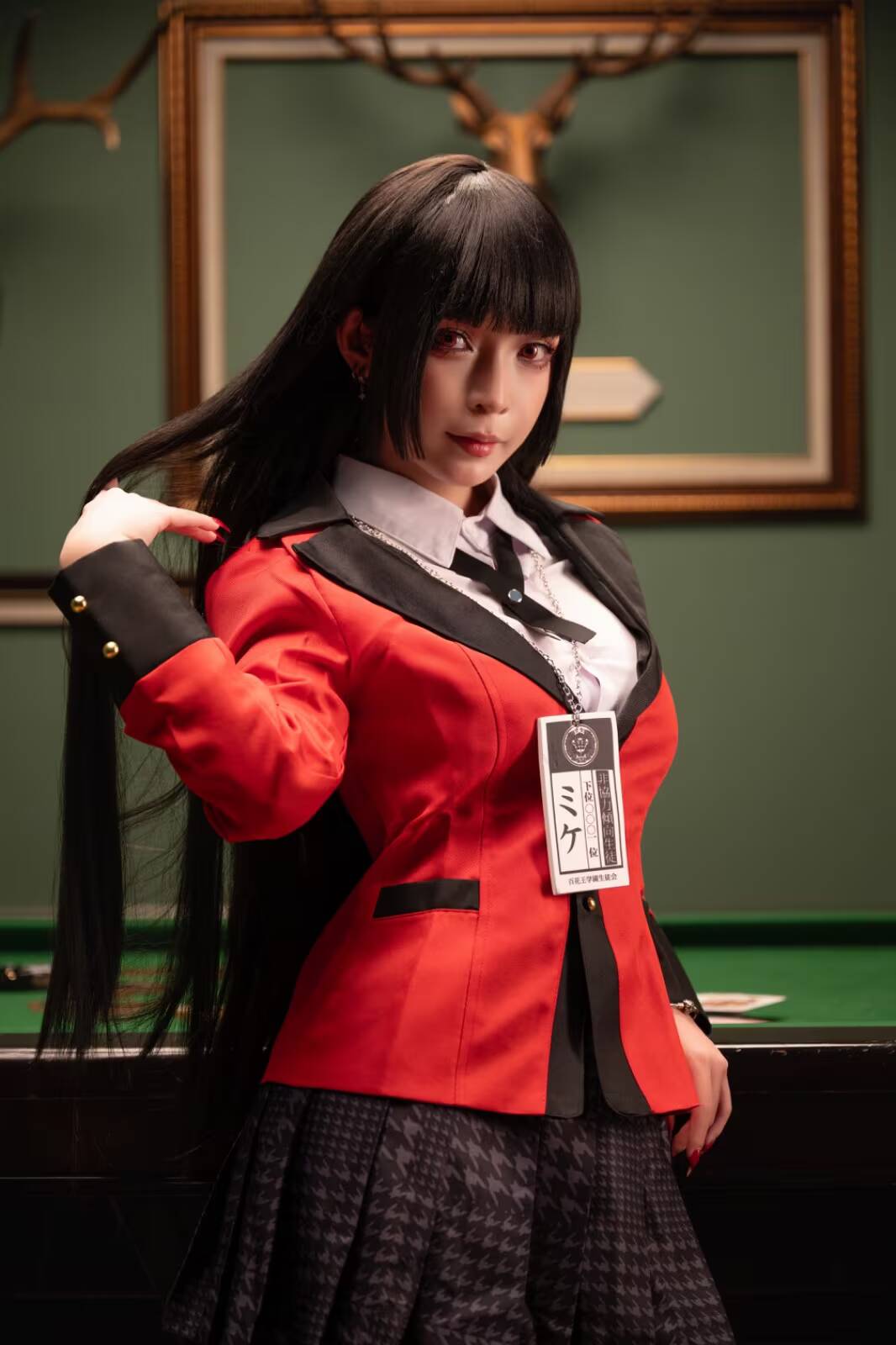 Umeko J показала косплей Юмеко Джабами из Kakegurui