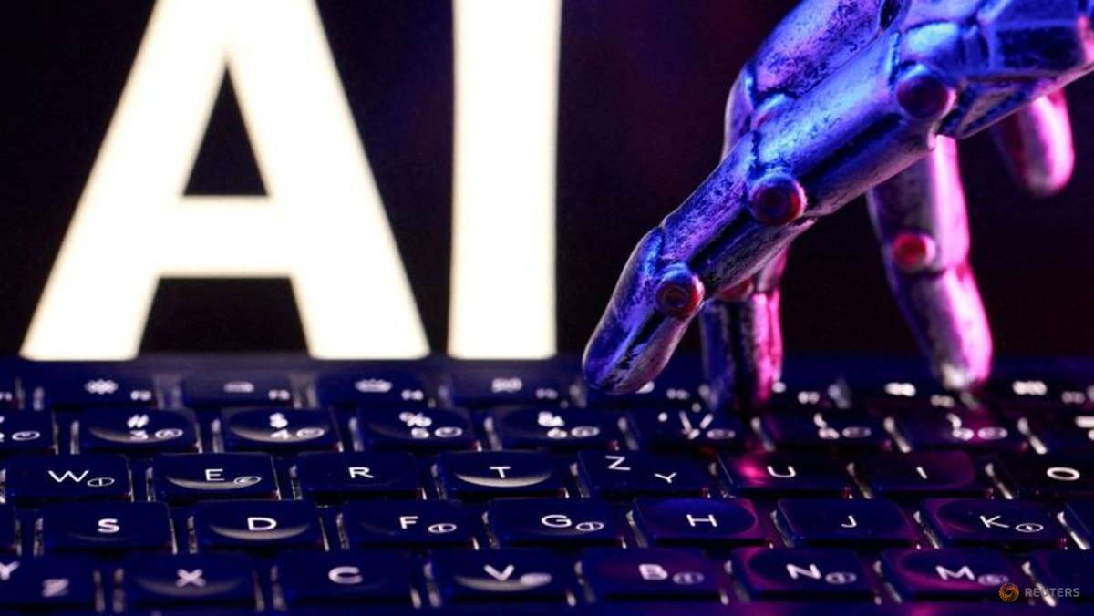 Робот рука, клавиатура, яркий свет, AI в названии
