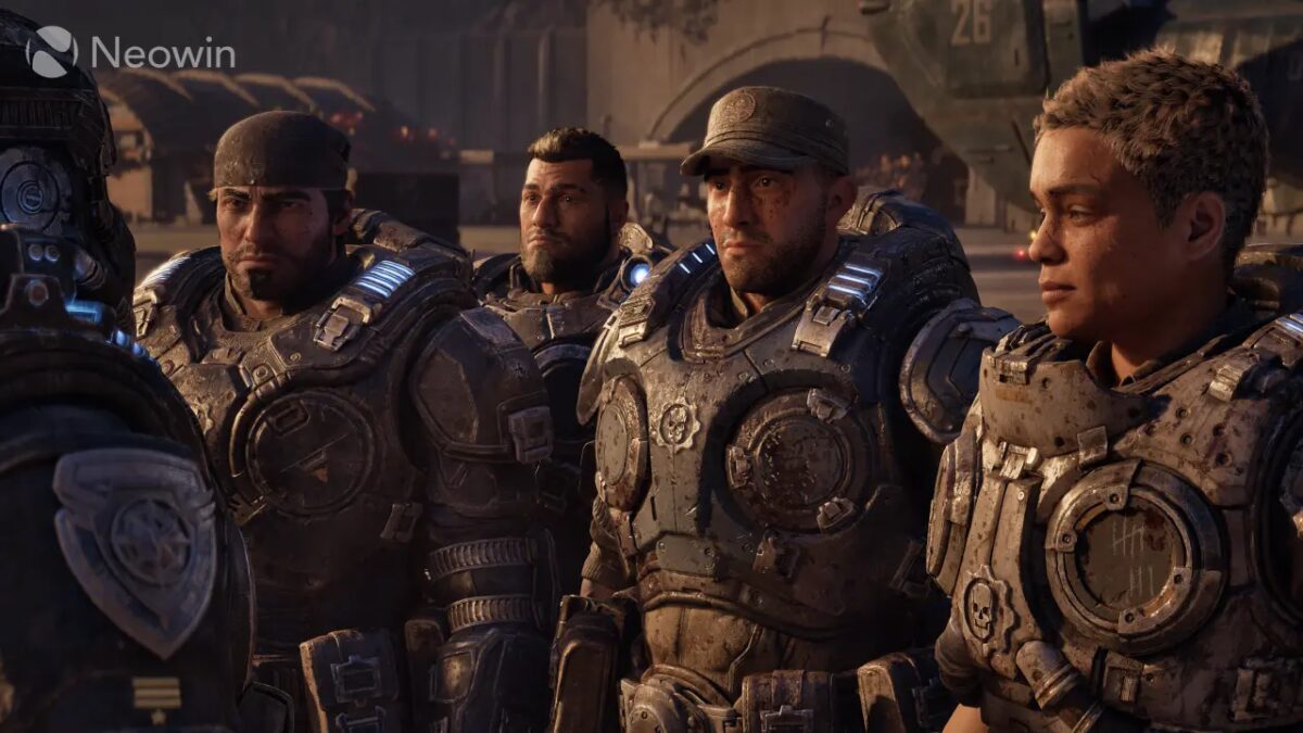 Xbox начнёт поколение Helix с консоли, а затем расширит семейство устройств 1 Группа из пяти военнослужащих в бронированной экипировке Xbox поколение Helix