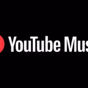 Логотип YouTube Music с красной иконкой и белой стрелкой